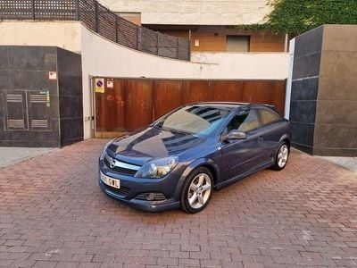 Usado Opel Astra GTC Sport 150 CV (110 kW) 2010 Azul Berlina