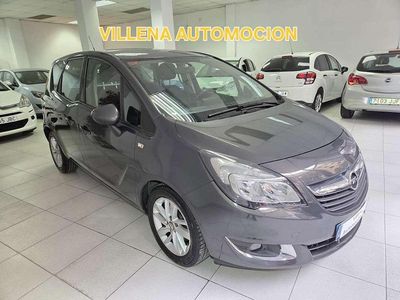 Usado Opel Meriva Selective 120 CV (88 kW) 2017 Gris / plata Monovolumen