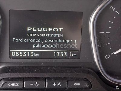Usado Peugeot Traveller Active 150 CV (110 kW) 2017 Negro Monovolumen