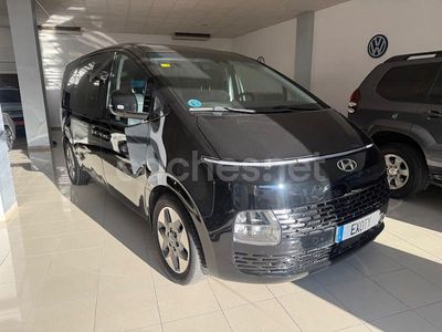 Negro Usado 2023 Hyundai Staria Monovolumen | 32.900 €