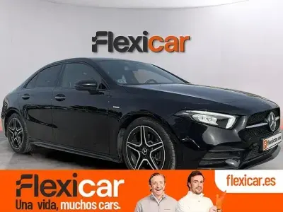 Usado Mercedes A180 136 CV (100 kW) 2022 Negro