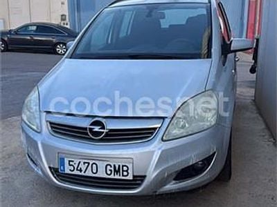 Gris / plata Usado 2009 Opel Zafira Energy Monovolumen | 3750 € (Precio justo)