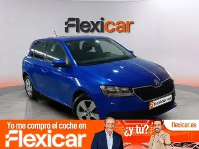 Usado Skoda Fabia 75 CV (55 kW) 2019 Azul Utilitario