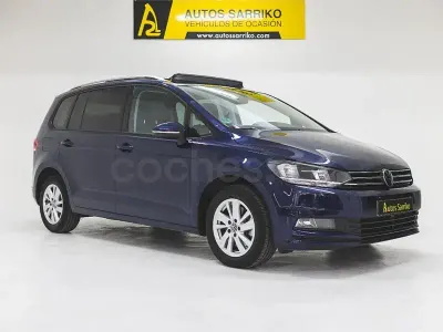 Usado VW Touran Life 150 CV (110 kW) 2025 Azul Monovolumen