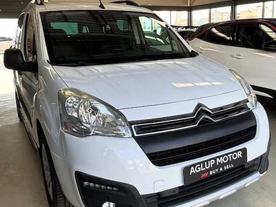 Usado Citroën Berlingo PureTech 110 CV (80 kW) 2017 Blanco Monovolumen