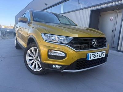 Usado VW T-Roc Life 110 CV (80 kW) 2021 Amarillo SUV