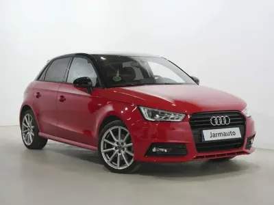 Usado Audi A1 Sportback Attraction 125 CV (91 kW) 2018 Rojo Utilitario