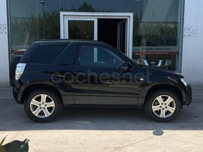 Usado Suzuki Grand Vitara 106 CV (77 kW) 2008 Negro SUV