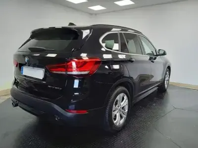 Usado BMW X1 Comfort Edition 220 HP (161 kW) 2021 Preto SUV
