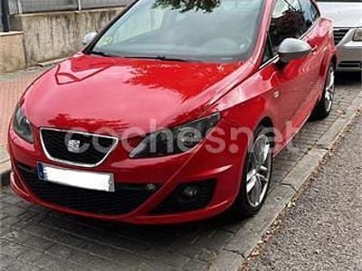 Usado Seat Ibiza SC FR 143 CV (105 kW) 2010 Rojo Utilitario