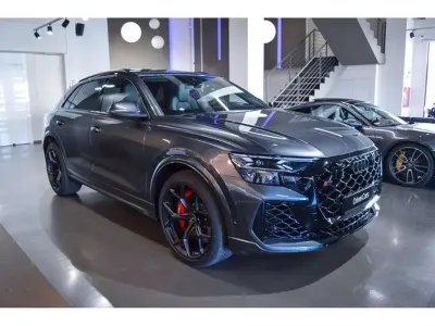 Nuevo Audi Q8 Performance 640 CV (470 kW) 2026 Gris SUV