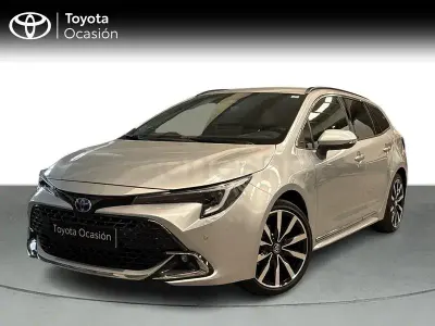 Usado Toyota Corolla Edition 140 CV (102 kW) 2023 Gris / plata Familiar