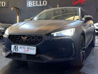 Usado Cupra Leon 245 CV (180 kW) 2021 Azul Berlina
