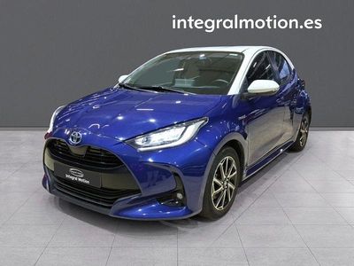 Usado Toyota Yaris Hybrid Active 115 CV (84 kW) 2021 Azul Berlina