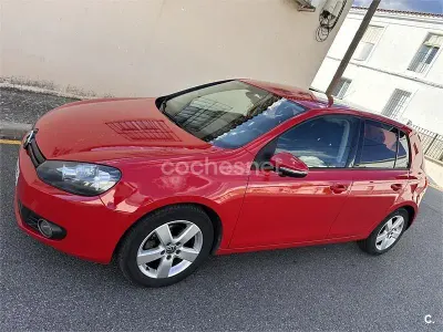 Occasion VW Golf VII Advance 105 ch (77 kW) 2012 Rouge Berline