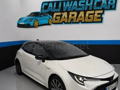 Usado Toyota Corolla Style 122 CV (89 kW) 2021 Blanco Berlina