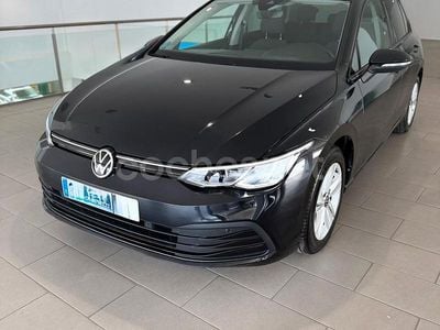 Negro Usado 2021 VW Golf VIII Life Berlina | 21.750 € (Precio justo)