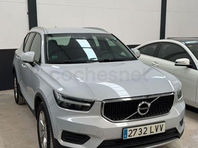 Usado Volvo XC40 Core 163 CV (119 kW) 2022 Gris / plata SUV