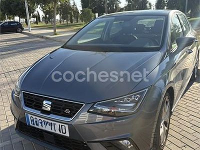 Usado Seat Ibiza FR 115 CV (84 kW) 2018 Gris / plata Utilitario
