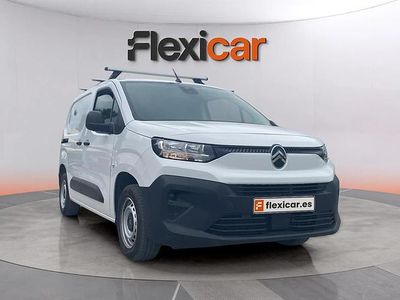 Usado Citroën Berlingo Feel 103 CV (75 kW) 2024 Blanco Monovolumen