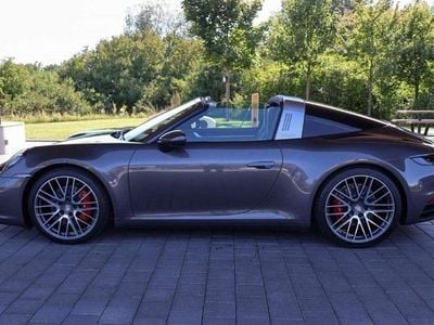 Gris Usado 2024 Porsche 992 Coupe | 186.999 € (Buen precio)