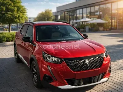 Usado Peugeot 2008 Allure 130 CV (95 kW) 2021 Rojo SUV