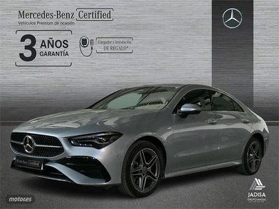 Gris / plata Usado 2025 Mercedes CLA250e Berlina | 42.990 € (Precio justo)