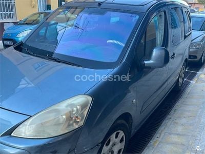 Gris / plata Usado 2009 Peugeot Partner Tepee Outdoor Monovolumen | 4000 € (Caro)