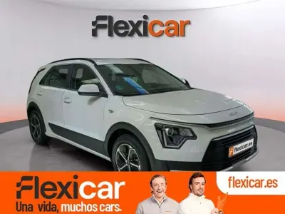 Usado Kia Niro 105 CV (77 kW) 2023 Blanco SUV