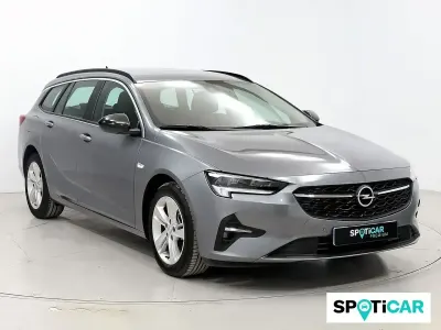 Usado Opel Insignia Business Edition 122 CV (89 kW) 2021 Gris Familiar