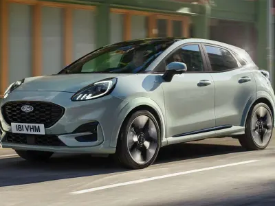 Usado Ford Puma Titanium 125 CV (91 kW) 2024 Gris SUV