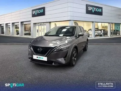 Usado Nissan Qashqai Acenta 140 CV (102 kW) 2024 Gris SUV