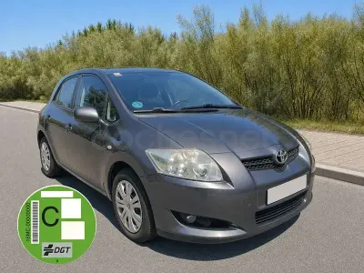 Usado Toyota Auris 97 CV (71 kW) 2008 Gris / plata Utilitario