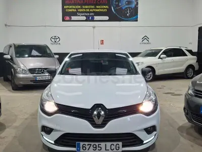 Usado Renault Clio IV Business 90 CV (66 kW) 2019 Blanco Berlina