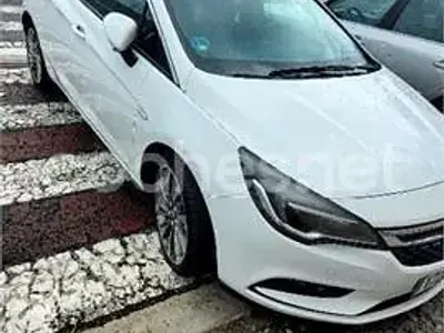 Usado Opel Astra Excellence 136 CV (100 kW) 2016 Blanco Berlina