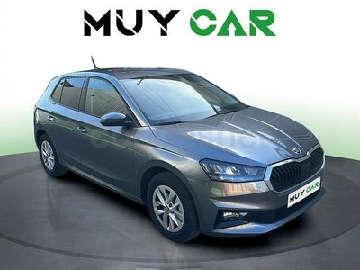 Usado Skoda Fabia Selection 95 CV (69 kW) 2025 Gris Utilitario
