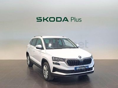 Usado Skoda Karoq Selection 150 CV (110 kW) 2025 Blanco SUV