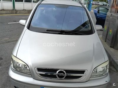 Gris / plata Usado 2004 Opel Zafira Elegance Monovolumen | 2500 € (Precio justo)