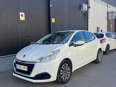 Usado Peugeot 208 Access 75 CV (55 kW) 2016 Blanco Utilitario