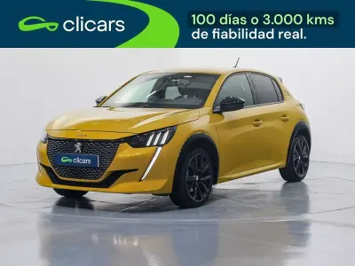 Usado Peugeot 208 GT 102 CV (75 kW) 2023 Amarillo Utilitario