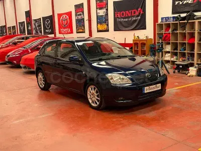 Usado Toyota Corolla Sport 192 CV (141 kW) 2004 Azul Berlina