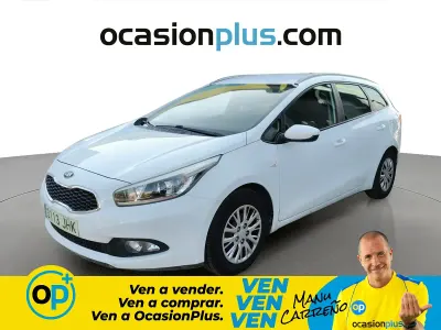 Usado Kia Ceed GT 110 CV (80 kW) 2015 Blanco Familiar