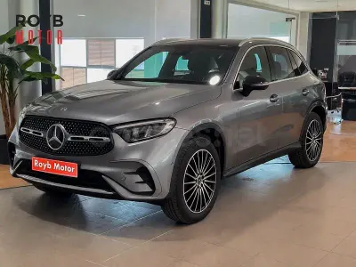 Usado Mercedes GLC220 197 CV (144 kW) 2023 Gris / plata SUV