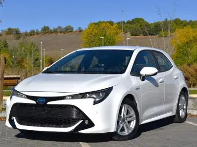 Usado Toyota Corolla Active 184 CV (135 kW) 2021 Negro Berlina