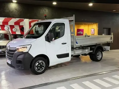 Usado Renault Master 135 CV (99 kW) 2022 Blanco Monovolumen