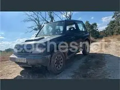 Usado Suzuki Vitara 75 CV (55 kW) 1999 Verde SUV