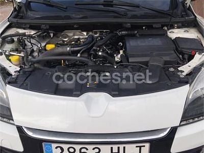 Usado Renault Mégane Dynamique 115 CV (84 kW) 2012 Blanco Berlina