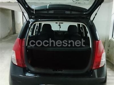 Usado Hyundai i10 Comfort 66 CV (48 kW) 2008 Negro Utilitario
