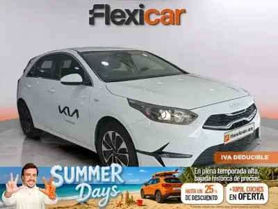 Usado Kia Ceed 100 CV (73 kW) 2024 Blanco Utilitario