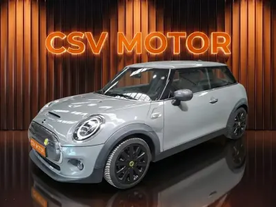 Usado Mini Cooper SE 135 kW (184 CV) 2020 Gris Utilitario
